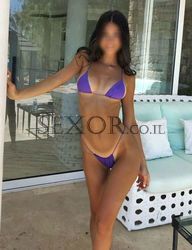 יש מתוק השדיים רוצה המאהב שלה, נימפה